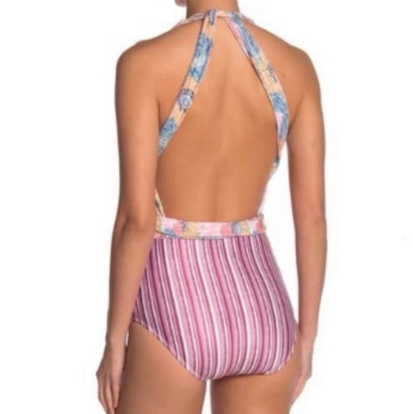 NEW Nicole Miller New York Convertible Swimsuit - Picture 2 of 7